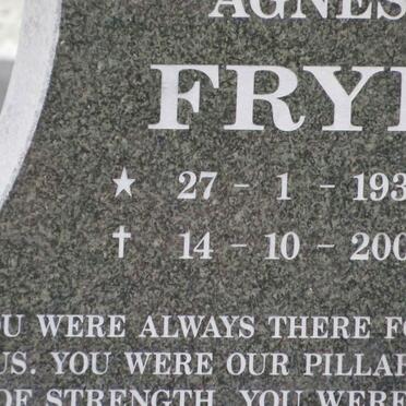 FRYE Agnes 1935-2005
