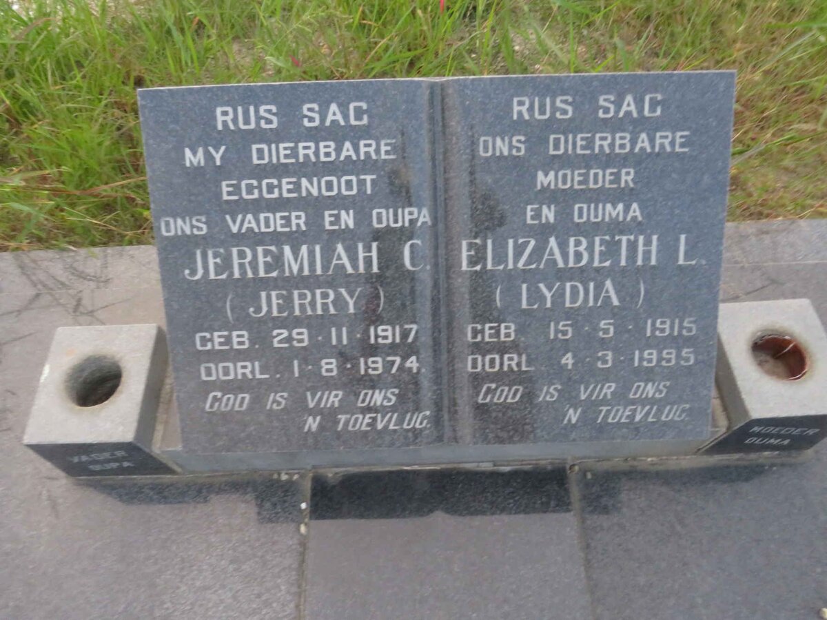 HOLTZHAUSEN Jeremiah C. 1917-1974 & Elizabeth L. 1915-1995 _2