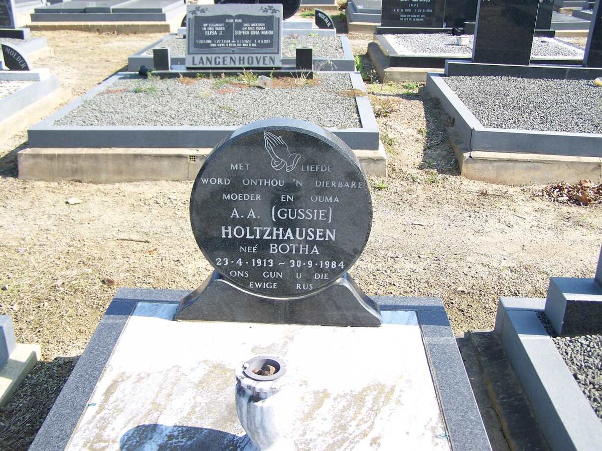 HOLTZHAUSEN A.A. nee BOTHA 1913-1984