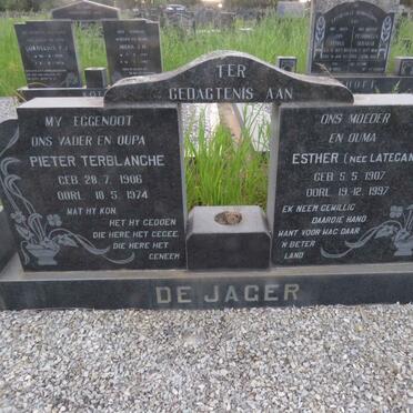 JAGER Pieter Terblanche, de 1906-1974 & Esther LATEGAN 1907-1997