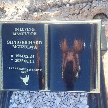 MGUZULWA Sipho Richard 1954-2022