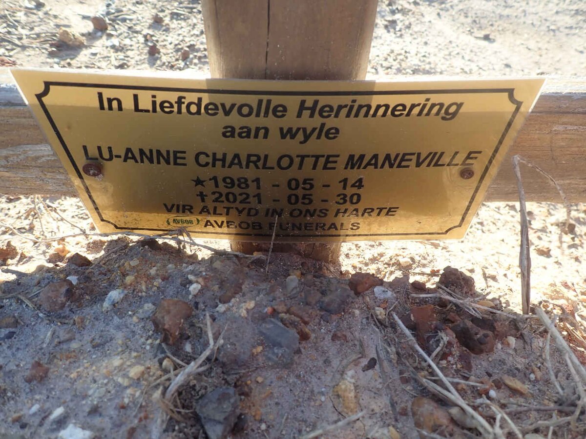 MANEVILLE Lu-Anne Charlotte 1981-2021