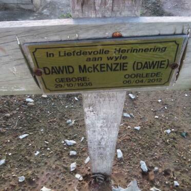 McKENZIE Dawid 1936-2012