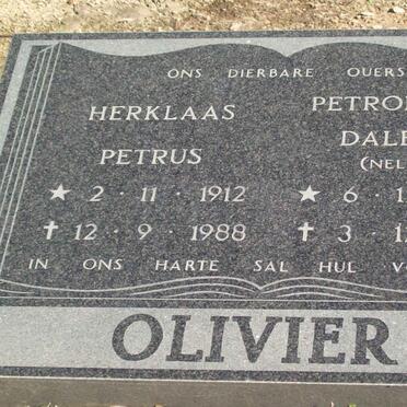 OLIVIER Herklaas Petrus 1912-1988 &amp; Petronella Dalena 1912-1978