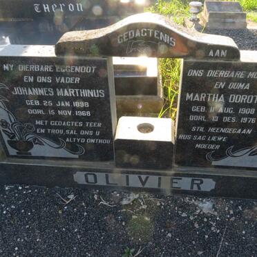 OLIVIER Johannes Marthinus 1898-1968 &amp; Martha Dorothea 1908-1976