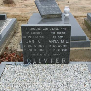 OLIVIER Jan C. 1909-1989 &amp; Anna M.C. 1917-2001