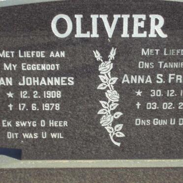 OLIVIER Jan Johannes 1908-1978 &amp; Anna S. Frederieka 1913-2000
