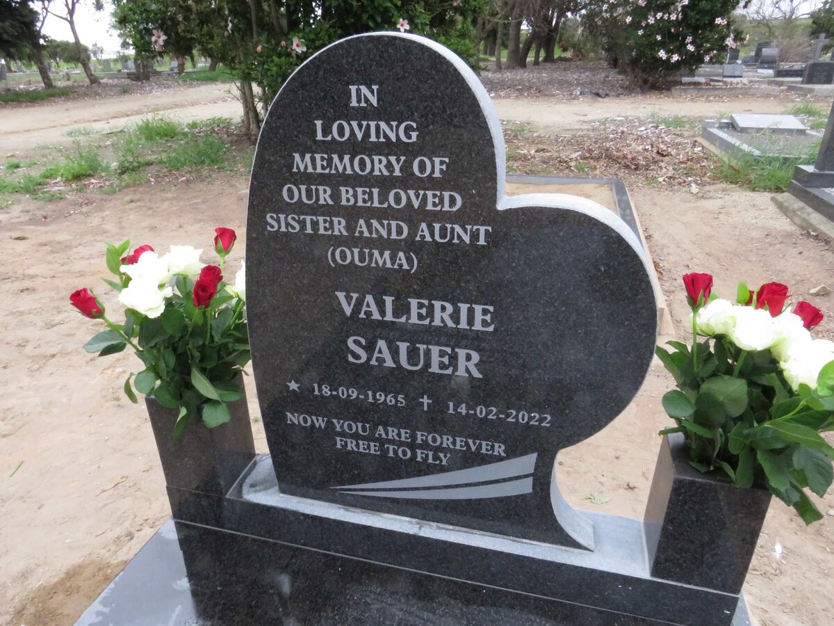 SAUER Valerie 1965-2022