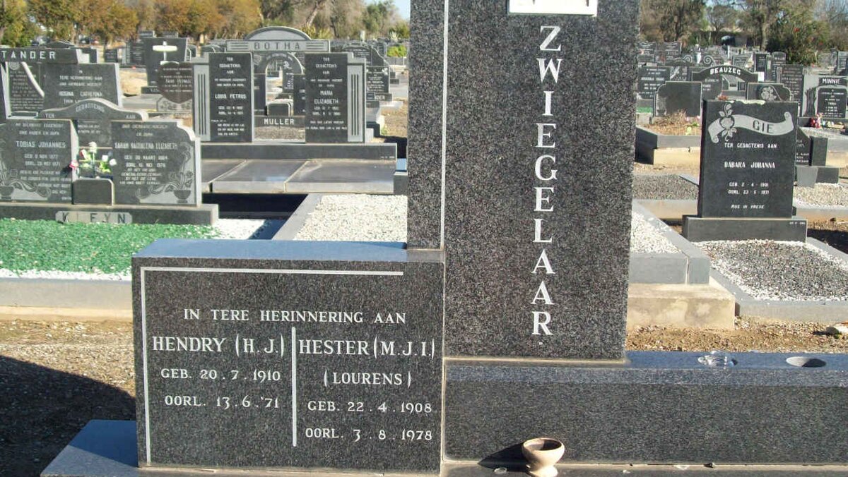 ZWIEGELAAR H.J. 1910-1971 &amp; M.J.I. LOUREN 1908-1978