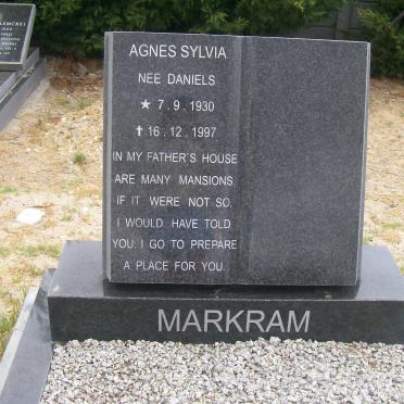 MARKRAM Agnes Sylvia nee DANIELS 1930-1997