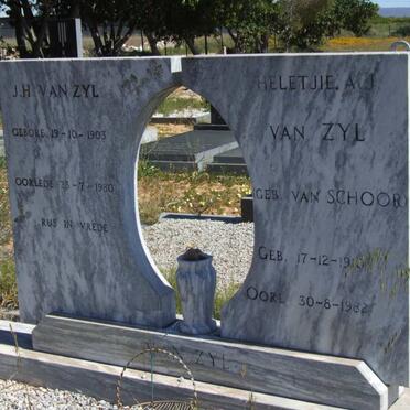 ZYL J.H., van 1903-1980 &amp; Heletjie A.J. nee VAN SCHOOR 1910-1982