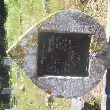 HENDRICKS Adam 1926-1961 :: HENDRICKS Desmond 1953-1992