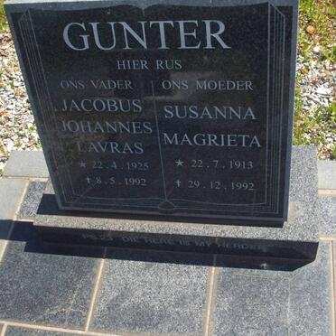 GUNTER Jacobus Johannes Lavras 1925-1992 &amp; Susanna Magrieta 1913-1992