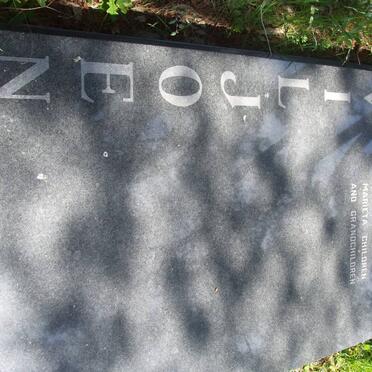 VILJOEN Trevor Hobern 1941-1994