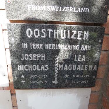 OOSTHUIZEN Joseph Nicholas 1937-2007 & Lea Magdalena 1939-2021
