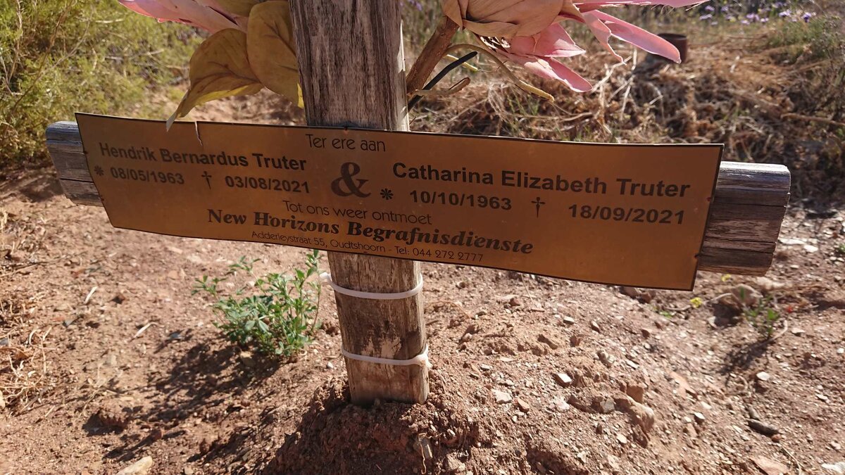 TRUTER Hendrik Bernardus 1963-2021 & Catharina Elizabeth 1963-2021