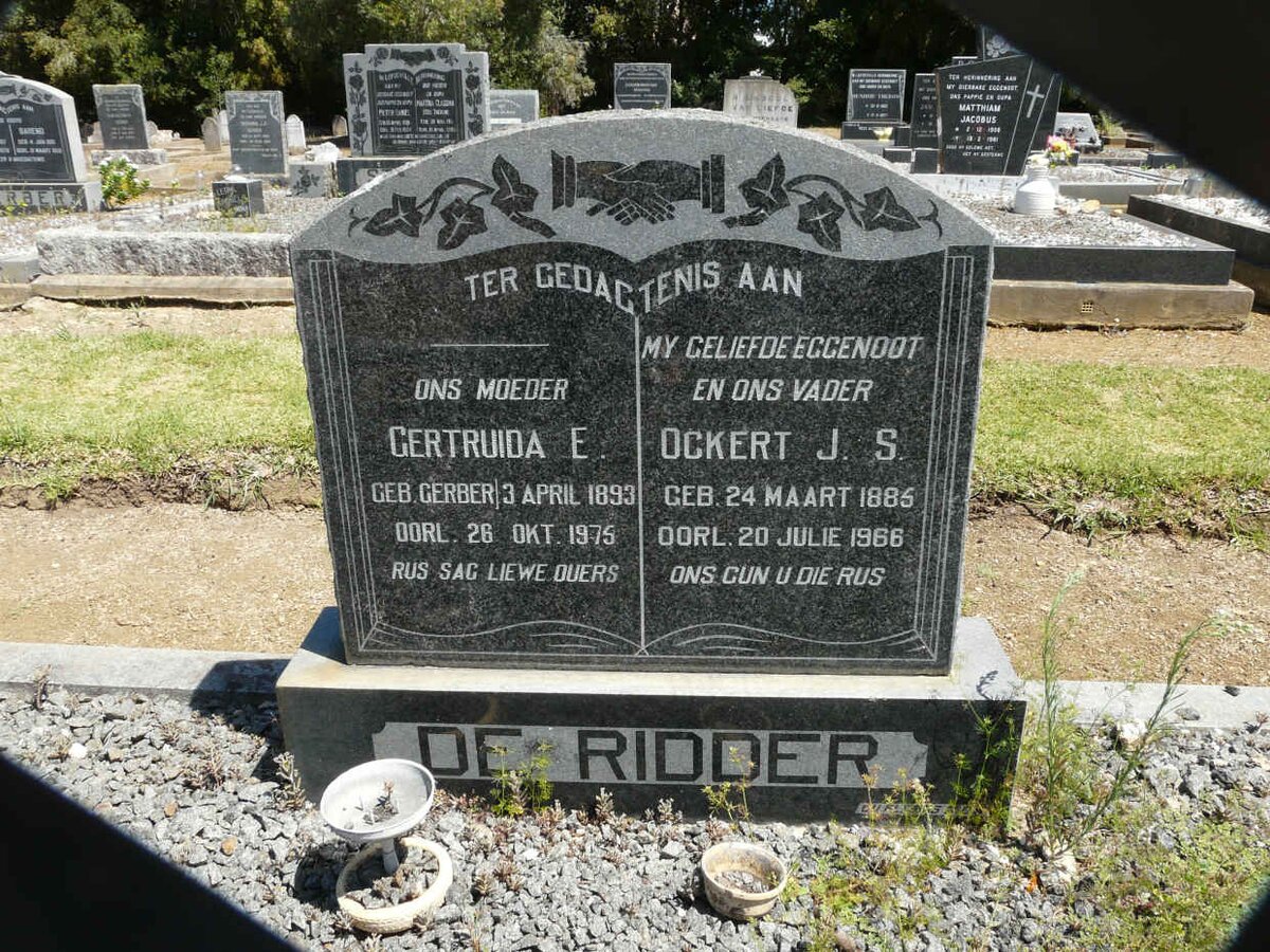 RIDDER Ockert J.S., de 1885-1966 &amp; Gertruida E. 1893-1975