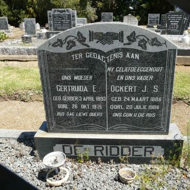 RIDDER Ockert J.S., de 1885-1966 &amp; Gertruida E. 1893-1975