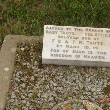 Western Cape, GEORGE district, Langkloof, Molenrivier, NG Kerk, Church yard