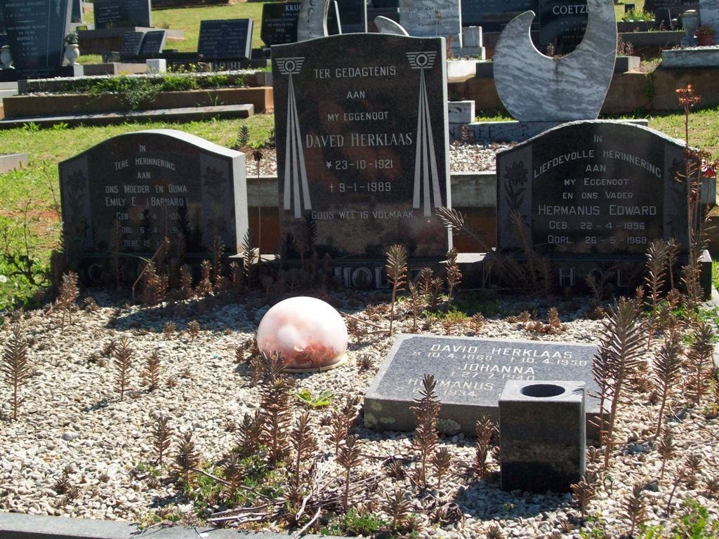 SCHOLTZ Family grave