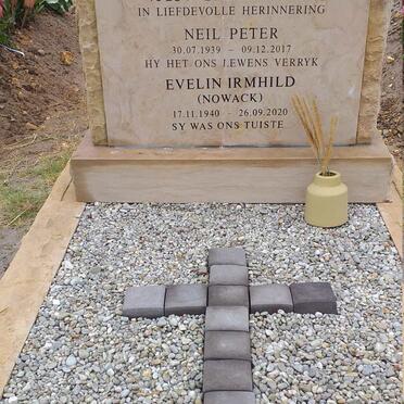 HEERDEN Neil Peter, van 1939-2017 &amp; Evelin Irmhild NOWACK 1940-2020