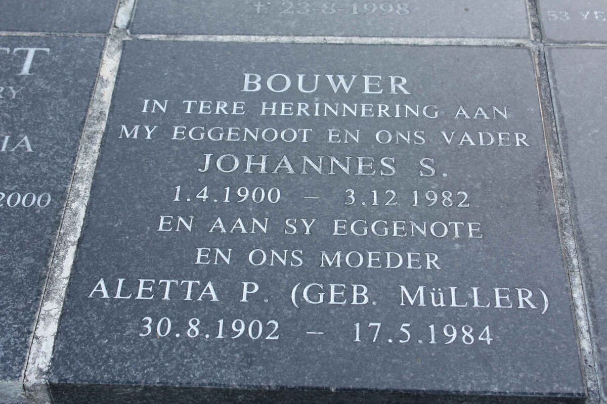 BOUWER Johannes S. 1900-1982 &amp; Aletta MULLER 1902-1984