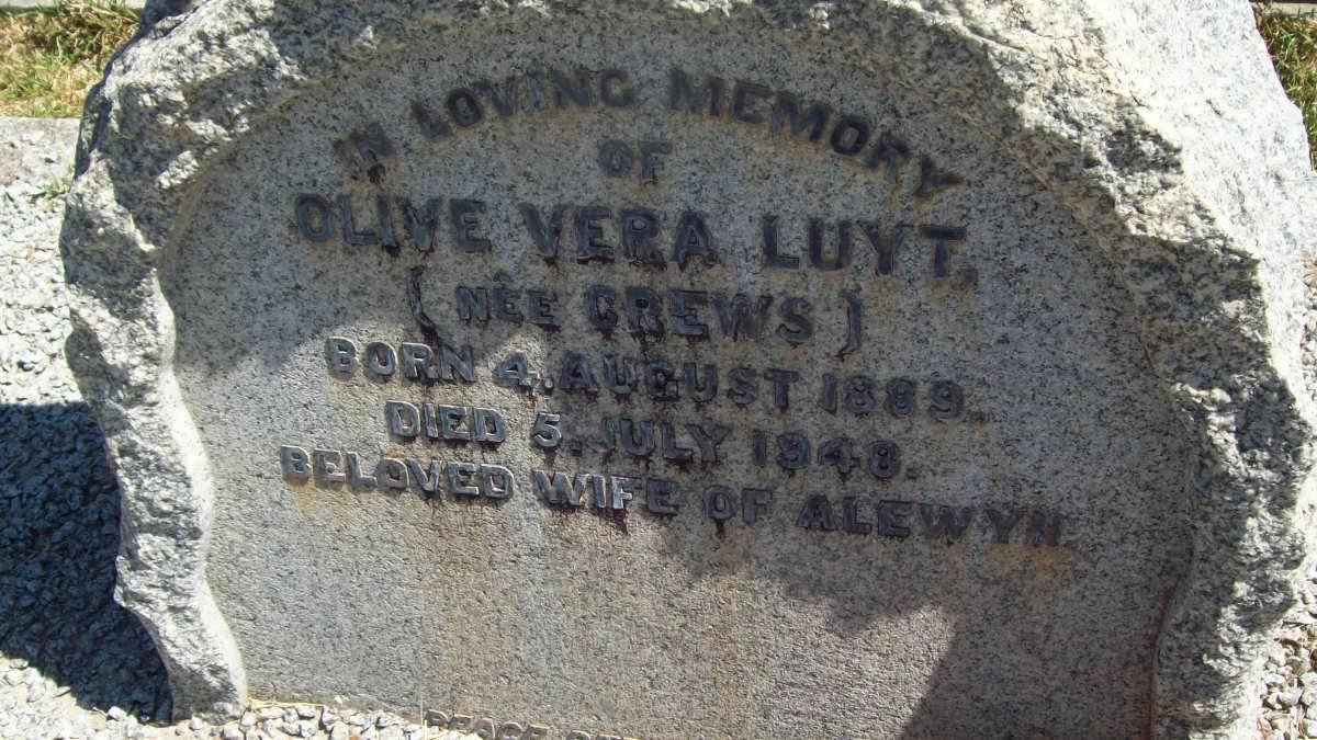 LUYT Olive Vera nee CREWS 1889-1948