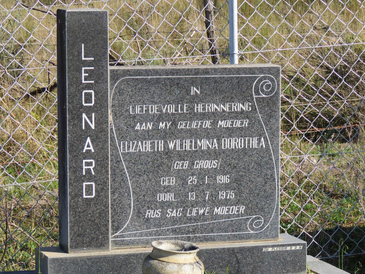 LEONARD Elizabeth Wilhelmina Dorothea nee CROUS 1916-1975
