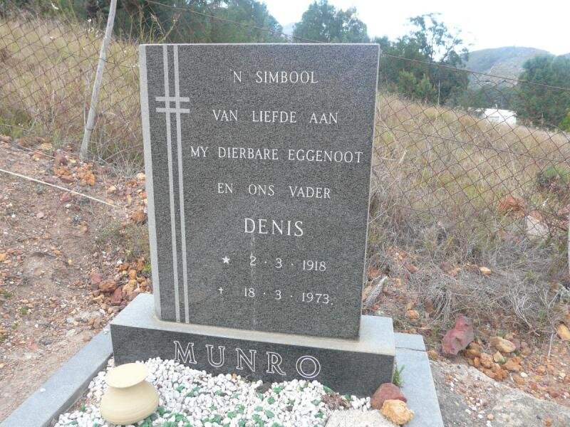 MUNRO Dennis 1918-1973