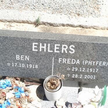 EHLERS Ben 1918- &amp; Freda PHYFER 1917-2001