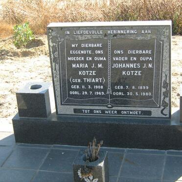 KOTZE Johannes J.N. 1899-1980 &amp; Maria J.M. THIART 1908-1969