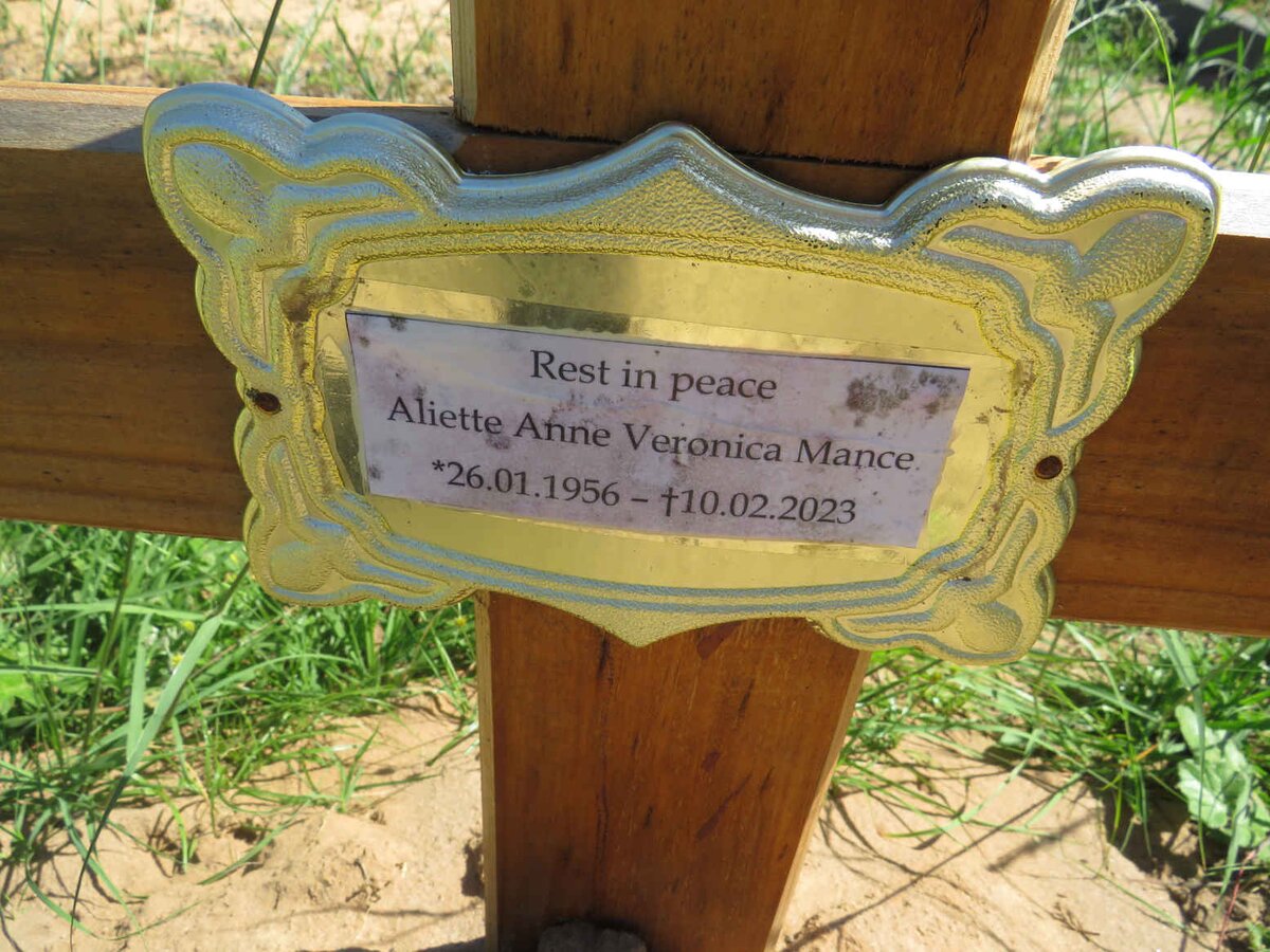 MANCE Aliette Anne Veronica 1956-2023