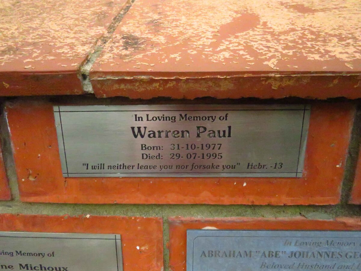 PAUL Warren 1977-1995