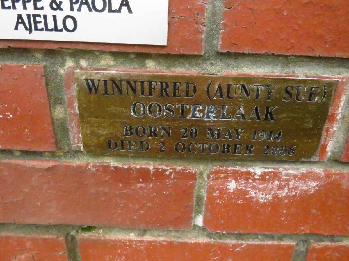 OOSTERLAAK Winnifred 1914-2006