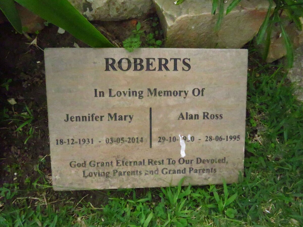 ROBERTS Alan Ross 1930-1995 &amp; Jennifer Mary 1931-2014