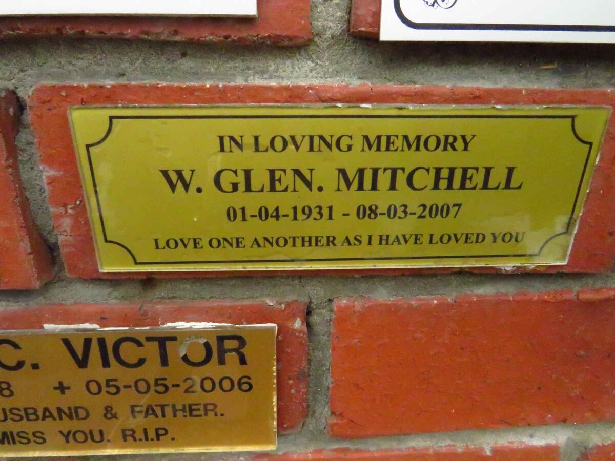 MITCHELL W. Glen 1931-2007