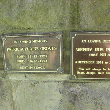 GROVES Patricia Elaine 1925-1994 :: PRETORIUS Wendy Iris nee NILAND 1921-1996