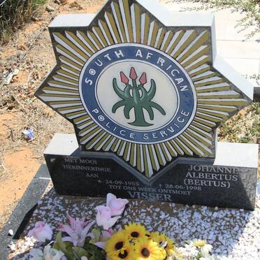 V - Vanne :: Surnames - V