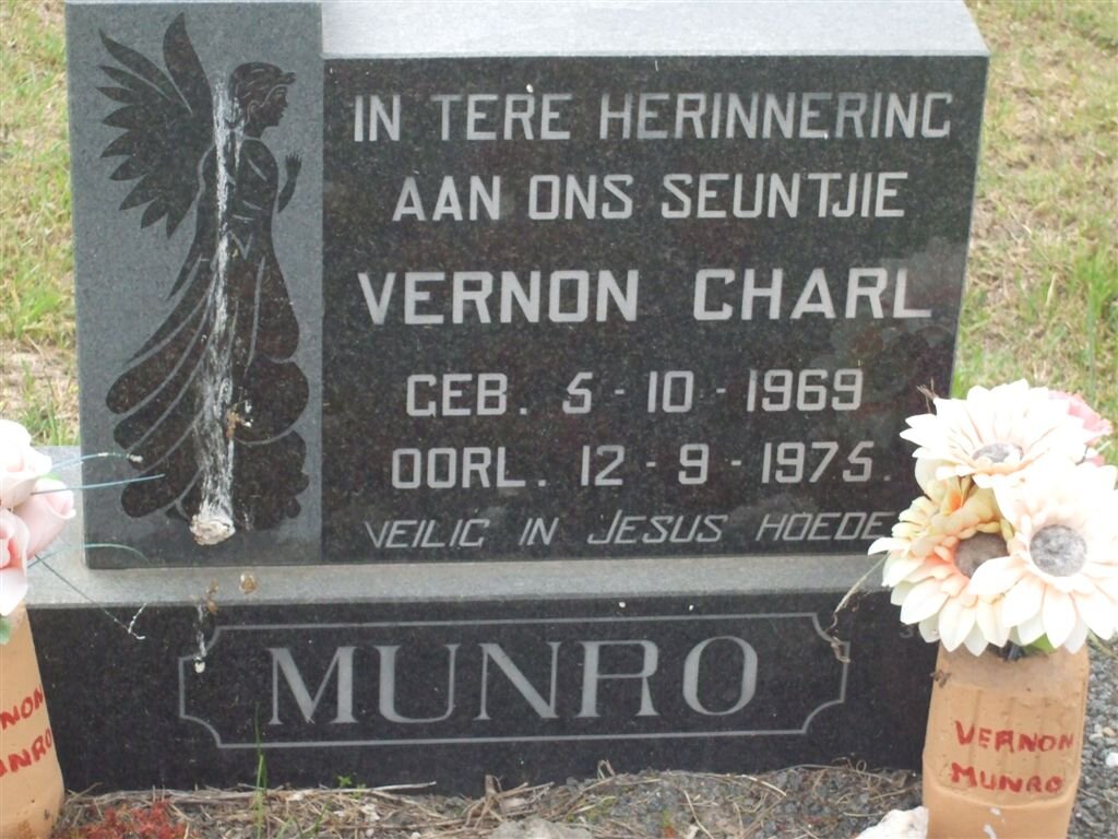 MUNRO Vernon Charl 1969-1975