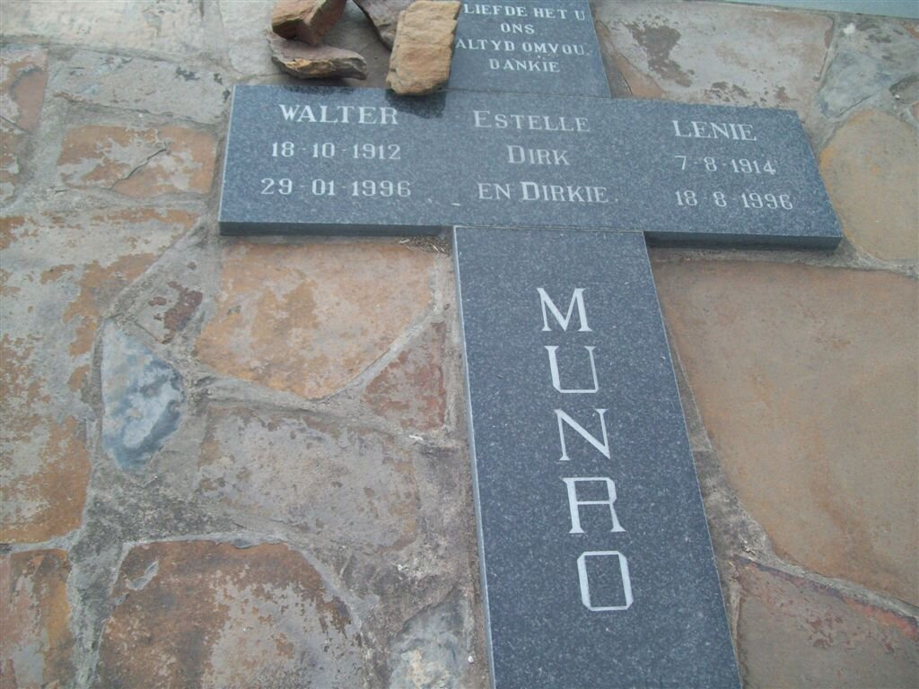 MUNRO Walter 1912-1996 &amp; Lenie 1914-1996