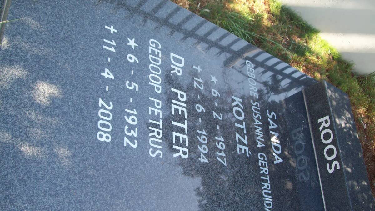 ROOS Petrus 1932-2008 &amp; Susanna Gertruida KOTZÉ 1917-1994