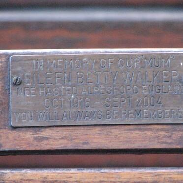 WALKER Eileen Betty nee HASTED 1916-2004