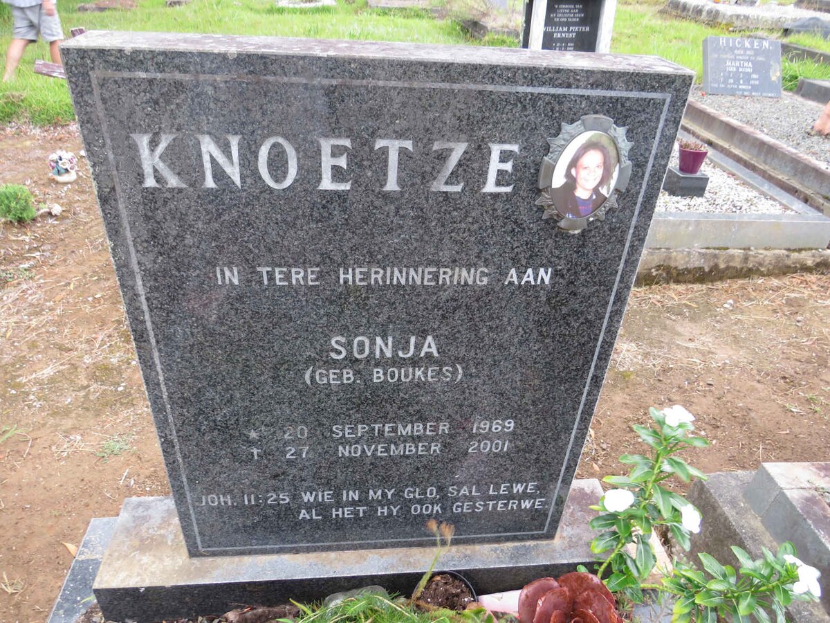 KNOETZE Sonja nee BOUKES 1969-2001