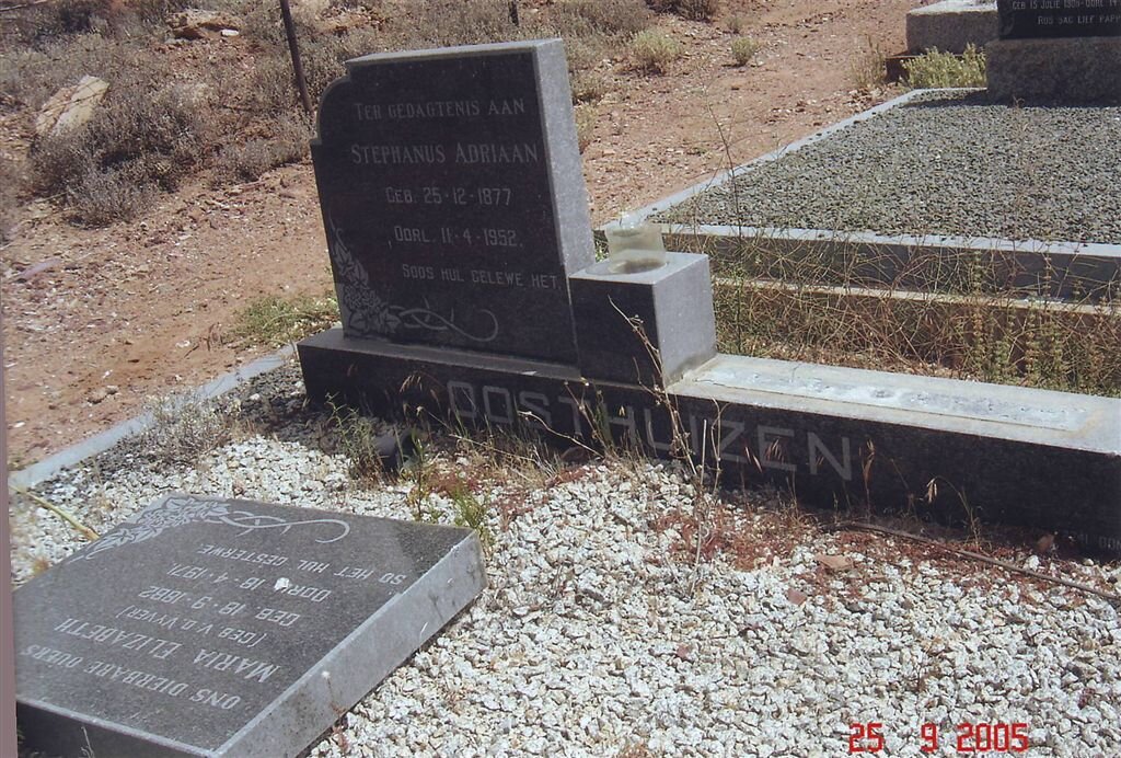 OOSTHUIZEN Stephanis Adriaan 1877-1952 &amp; Maria Elizabeth V.D. VYVER 1882-1971