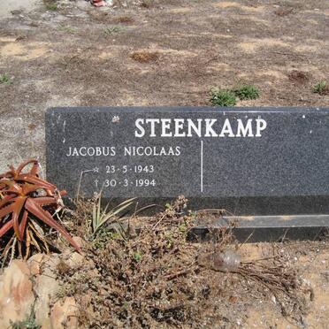 STEENKAMP Jacobus Nicolaas 1943-1994