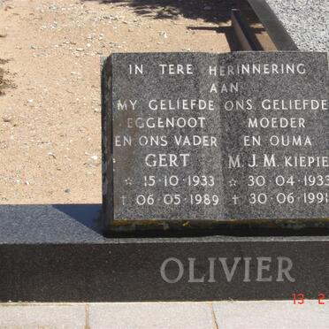 OLIVIER Gert 1933-1989 &amp; M.J.M. 1933-1991
