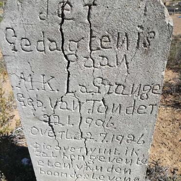 Western Cape, LADISMITH district, La Grange 152_2, Algerynskraal, farm cemetery