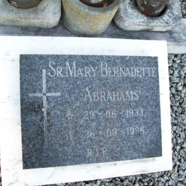 ABRAHAMS Mary Bernadette 1933-1998