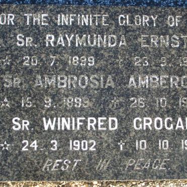 ERNST Raymunda 1898-1970 :: AMBERGE Ambrosia 1899-1994 :: GROGAN Winifred 1902-1996