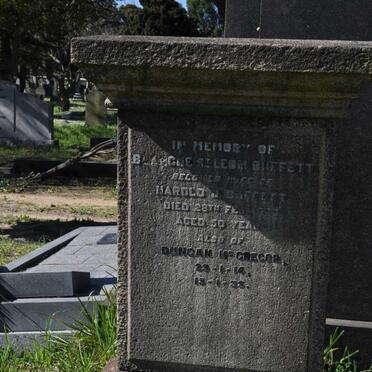 DUFFETT Blanche St. Leon -1933 :: McGREGOR Duncan 1914-1938